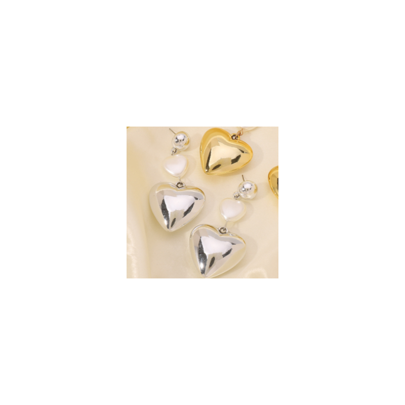 Aretes Corazones Plateado y Perla 1P1