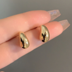 Aretes Gota Doradas Pequeña R9