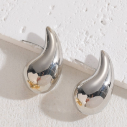 Aretes Gotas Plateadas de Metal 3.1cm    2H1