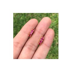 Aretes Zirconias Magenta Chapa de Oro  Az255