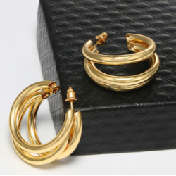 Arracadas Triple Doradas 1W3