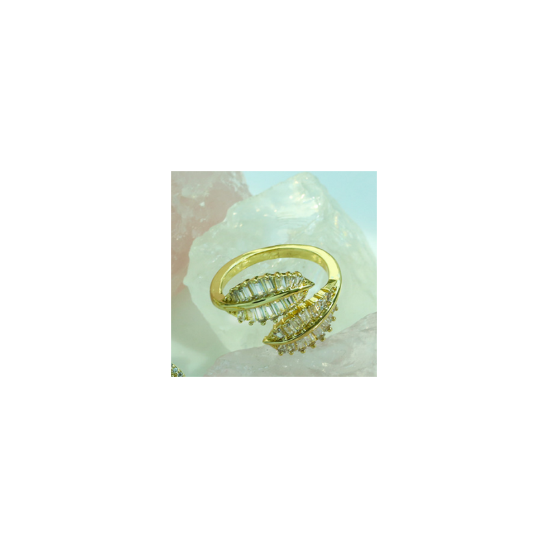 Anillo Ajustable Hojas Chapa de Oro   C613