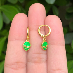 Aretes Alien Chapa de Oro Az225